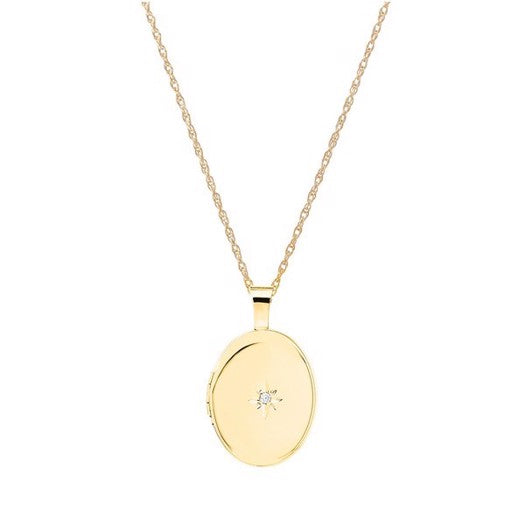 Siersbøl oval medaljon i påvalset 14 karat guld med 0,01 ct diamant og 45 cm kæde.